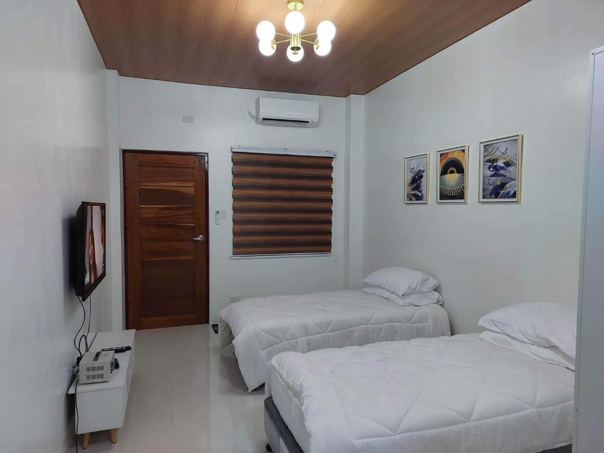 Flb Apartelle Los Banos Los Banos  Luaran gambar